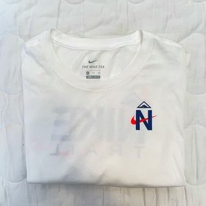 Nike trail long sleeve